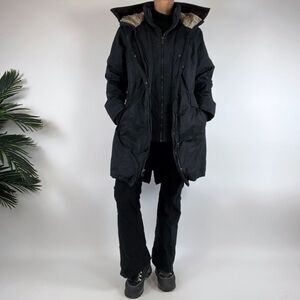 Vintage Y2K Style Black Indie Grunge Women's Fur Lined Hood Jacket / Size: Large